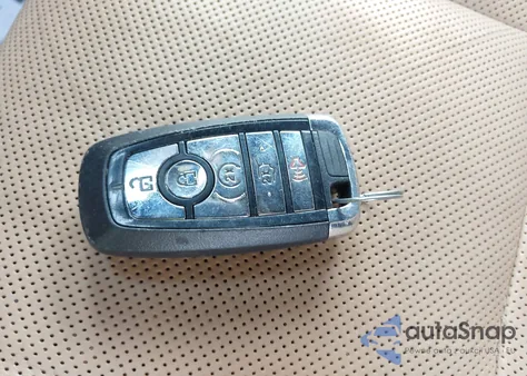 2020 Lincoln Corsair Reserve z USA, uszkodzony, nr VIN 5LMCJ2D95LUL05000